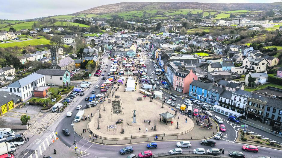 BIRD’S EYE VIEW: A busy market day beside Bantry Image