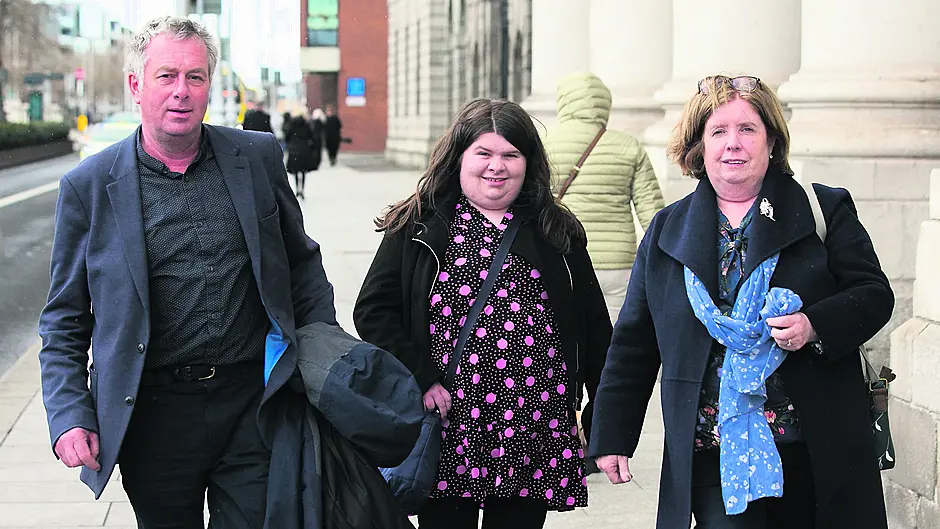 Clon woman settles hearing case Image