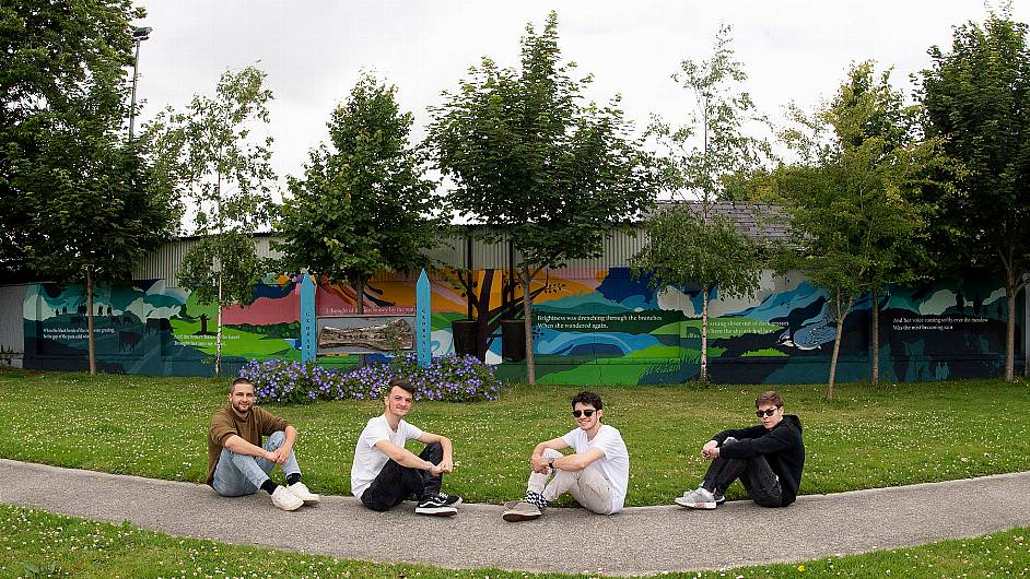 Clon’s new park mural looks at Civil War themes Image