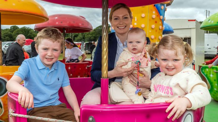 Ronan, Elaine, Brooke and Ashley Lombard from Dunmanway enjoying the teacup ride at Dunmanway Agricultural Show. (Photo: Andy Gibson)