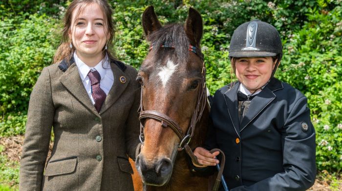 Dunmanway, West Cork, Ireland. 3rd July, 2022. Dunmanway Agricultural Show took place today for the first time since 2019 after COVID-19 caused the event to be cancelled. Preparing to show their pony 'Frank' were Millie and Niamh Thorpe from Drimoleague. Picture: Andy Gibson.