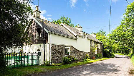HOUSE OF THE WEEK: Three-bed Rossmore period property for €455,000 Image