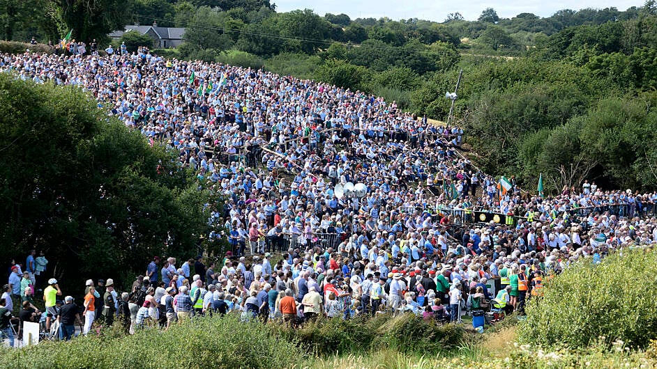 Over 30 acres of fields used for parking at Béal na Bláth Image