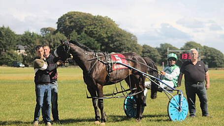 The perfect ten for Timmy Moloney in Lyre Image