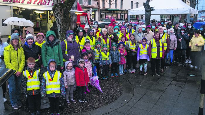 Hundreds of people turned out in Dunmanway on Saturday last to walk along the Riverside in memory of Ashling Murphy. (Photo Flash Photography)