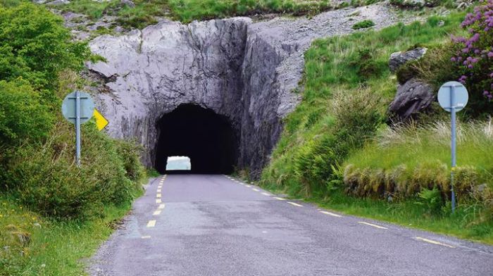 Road closure times altered for damaged Caha Tunnel Image