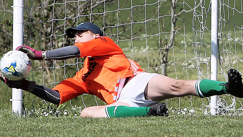 BEAMISH CUP ROUND-UP: Champions Dunmanway advance after penalty shoot-out win against Drinagh Rangers Image