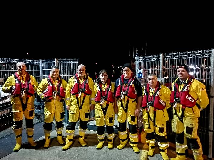 Castletownbere RNLI lifeboat assists injured Irish Navy crewman Image