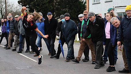O’Sullivan and Coppinger win feature doubles at the Dowtcha Boy road bowling festival in Skibbereen Image