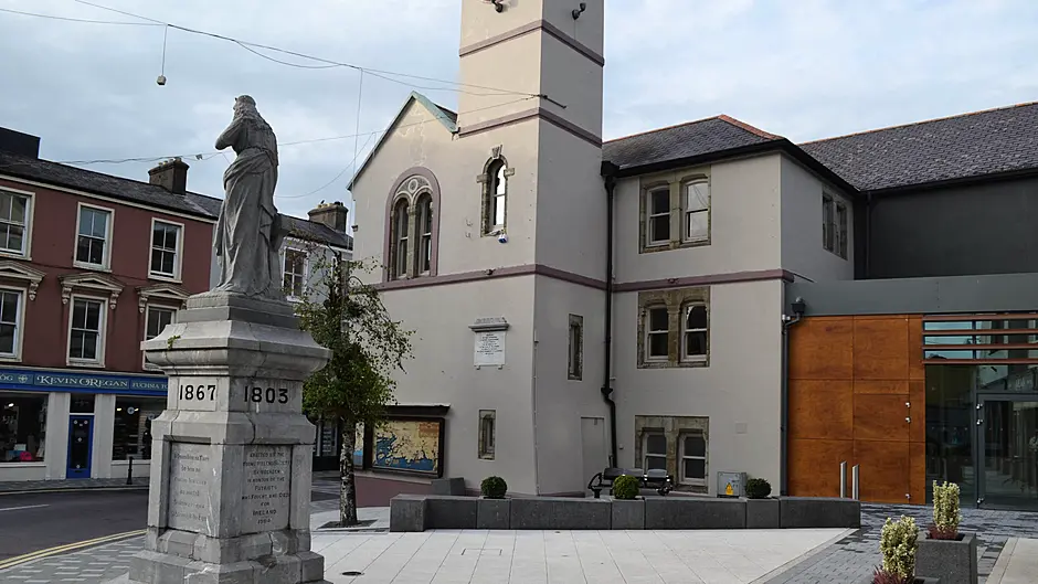 ‘Insulting’ that there’s still no date for re-opening of Skibbereen Town Hall Image