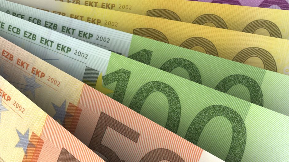 Cork winner scoops €50,000 in prize bonds Image