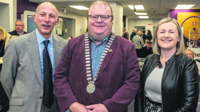 Judge Paul Di Rollo of Glentree Furniture with county mayor Cllr Danny Collins and judge Rose Carroll before the event. 		           			            (All photos: Andy Gibson)