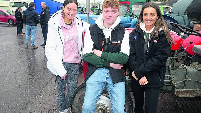 At a tractor run in Crookstown were Roisín and Molly  Corcoran and Brannagh Walsh. (Photo: Denis Boyle)