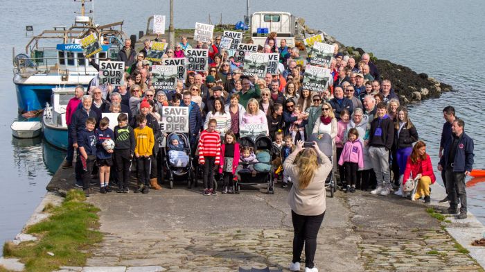 PIER PRESSURE: Union Hall locals protest Keelbeg closure Image