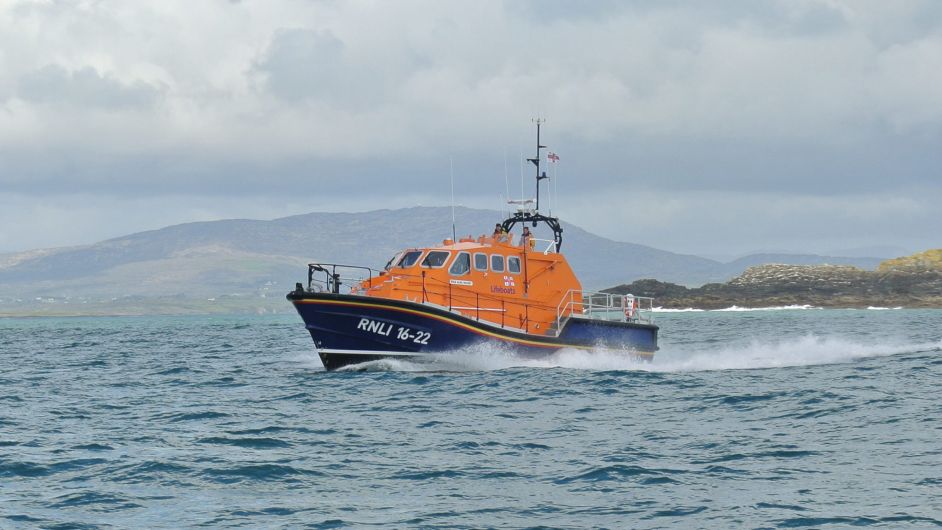 Baltimore RNLI provides a medical evacuation for child on Sherkin Image