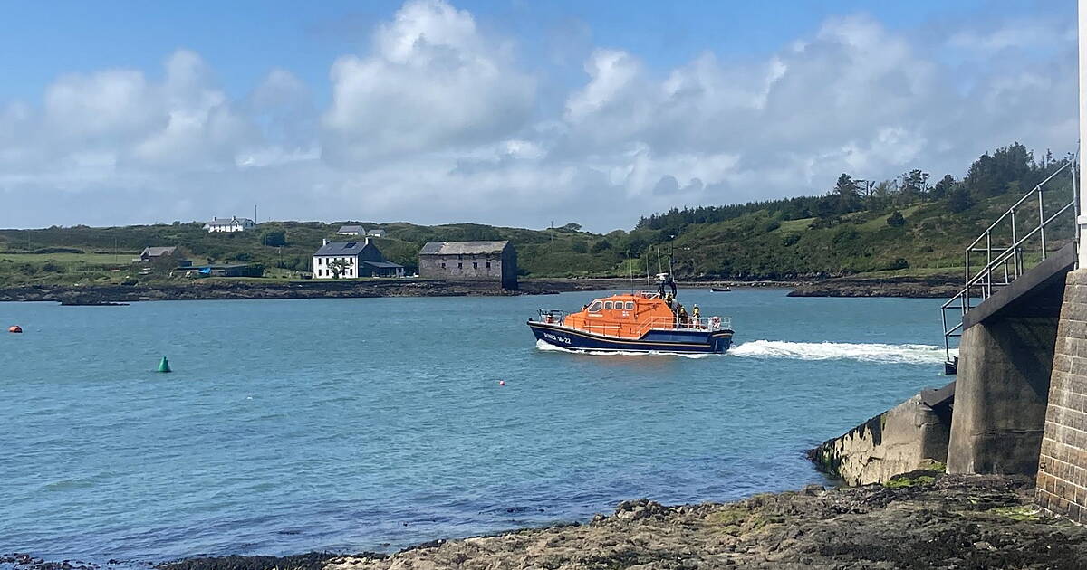 Casualty airlifted after incident on Heir Island - Vimarsana News