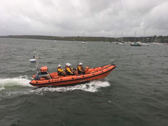 Baltimore RNLI rescues kayaker in danger of crashing onto rocks. Image