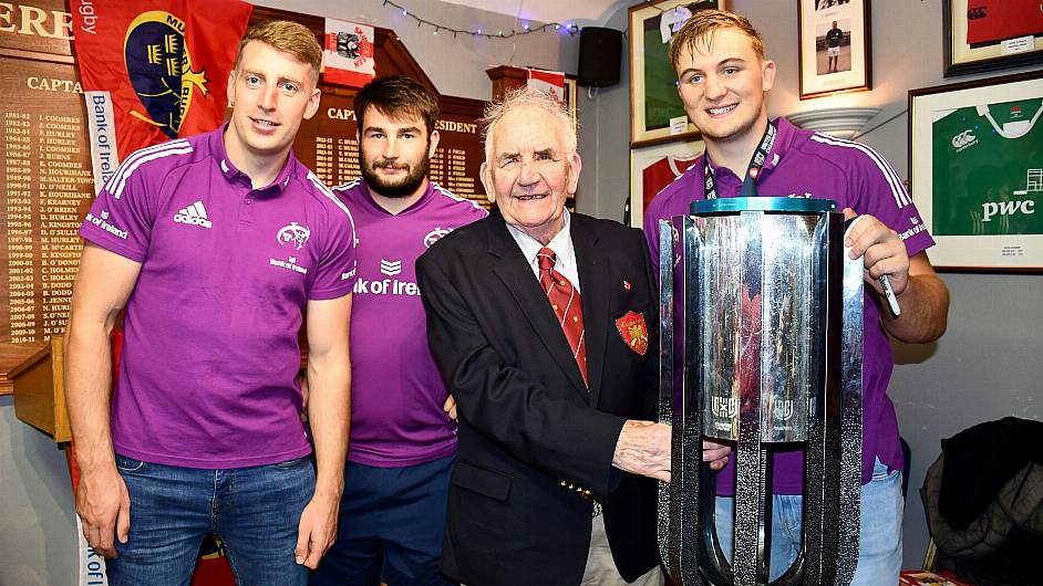 Skibbereen rolls out red carpet to Munster heroes Image