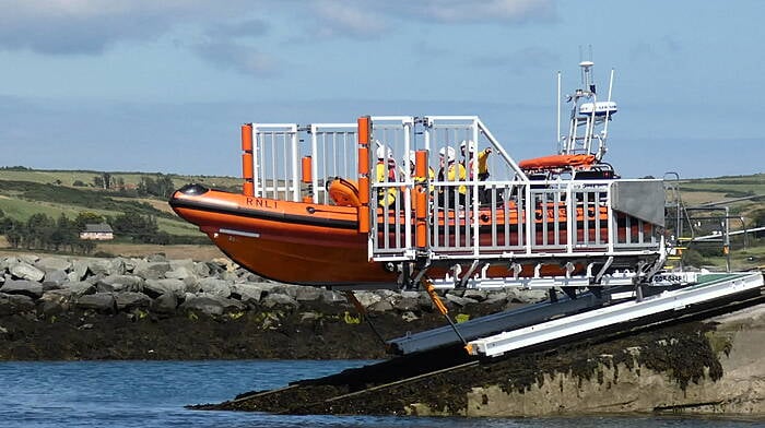 Sailing yacht with crew of two assisted by Baltimore RNLI Image