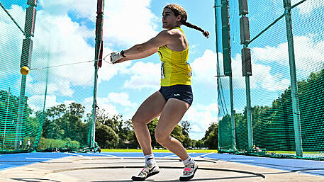 Nicola Tuthill breaks 70m barrier with new Irish U23 hammer throw record Image