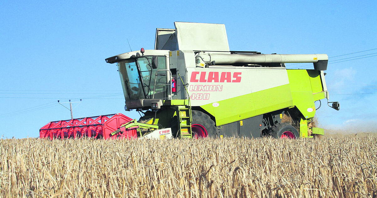 FARM CLASSICS: Claas Lexion 480 tore up the rulebook in design ...