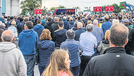 Minister accused of derogations ‘surrender’ Image
