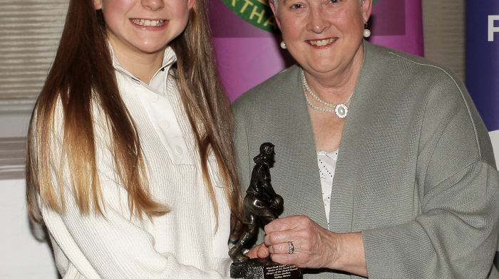 Special Guest Marian Crowley, treasurer of LGFA Cork County Board presents the U14C1 Drinagh Co-Op Player of The Match Award 2022 to Aine Kearney, Kinsale for their game against Beara.