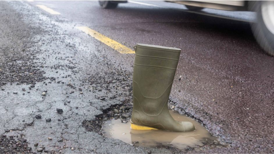 Councillors furious over cuts to roads funding leaving drivers ‘dodging holes’ Image