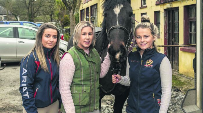 At the cheval in aid of Connonagh Local Community Development Association were Marie O’Mahony, Rosscarbery; Diane O’Neill, Leap; ‘Jess’ and Siobhán O’Mahony from Rosscarbery. (Photo: Andy Gibson)