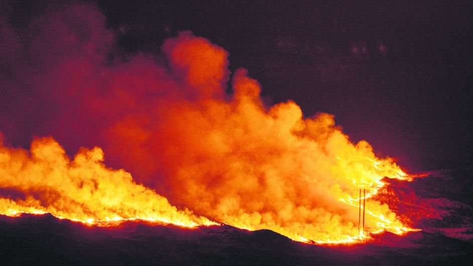 HILLS ON FIRE: Locals hear wildlife ‘scream’ as fire crews tackle 71 blazes Image