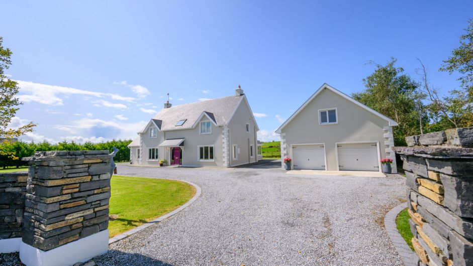 HOUSE OF THE WEEK Five-bedroom house in Ballinascarthy selling for €595,000 Image