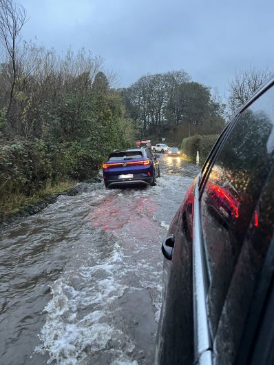 Motorists battle with surface water flooding throughout West Cork Image