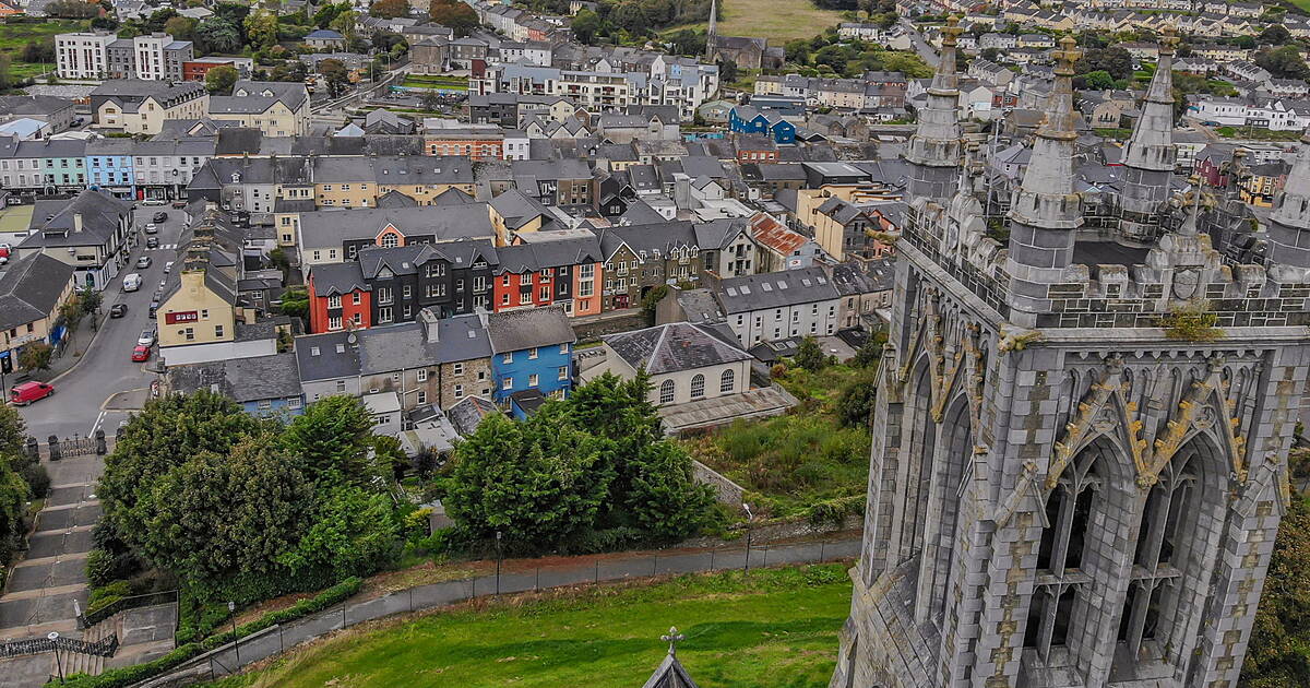 Six new homes for elderly in Bandon - Vimarsana News