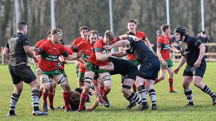 RUGBY ROUND-UP: Skibb surge to fifth, Clon leave it late, Bandon still waiting for win Image