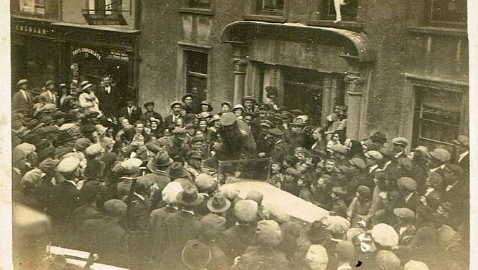 Michael Collins Eldon photo sells for twice its estimate at auction Image