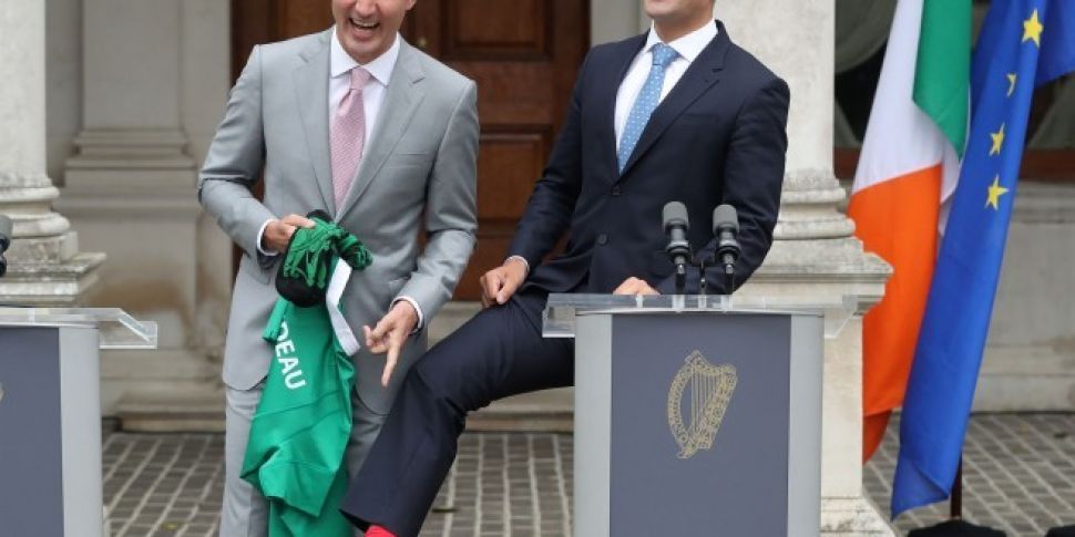 Taoiseach Wears Maple-Themed S...