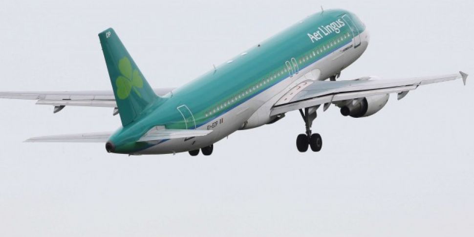 Aer Lingus Treat Passengers Fl...