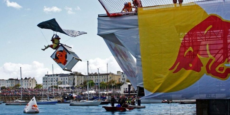 Red Bull Flugtag - Fully Charg...