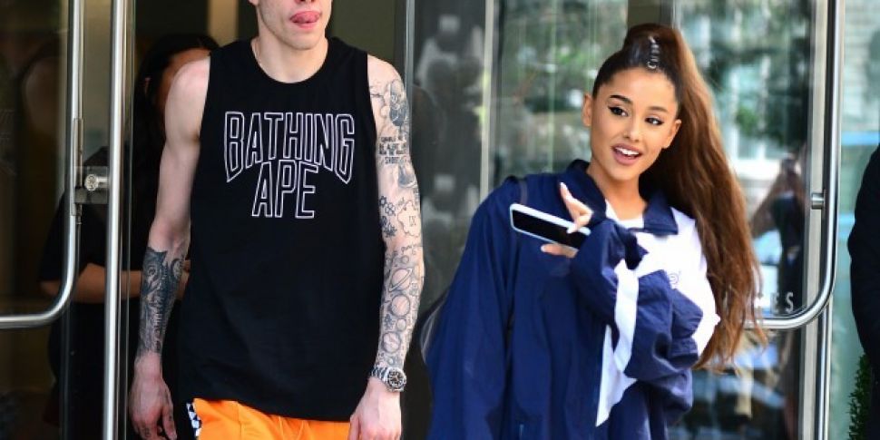 Ariana Grande & Pete Davidson...