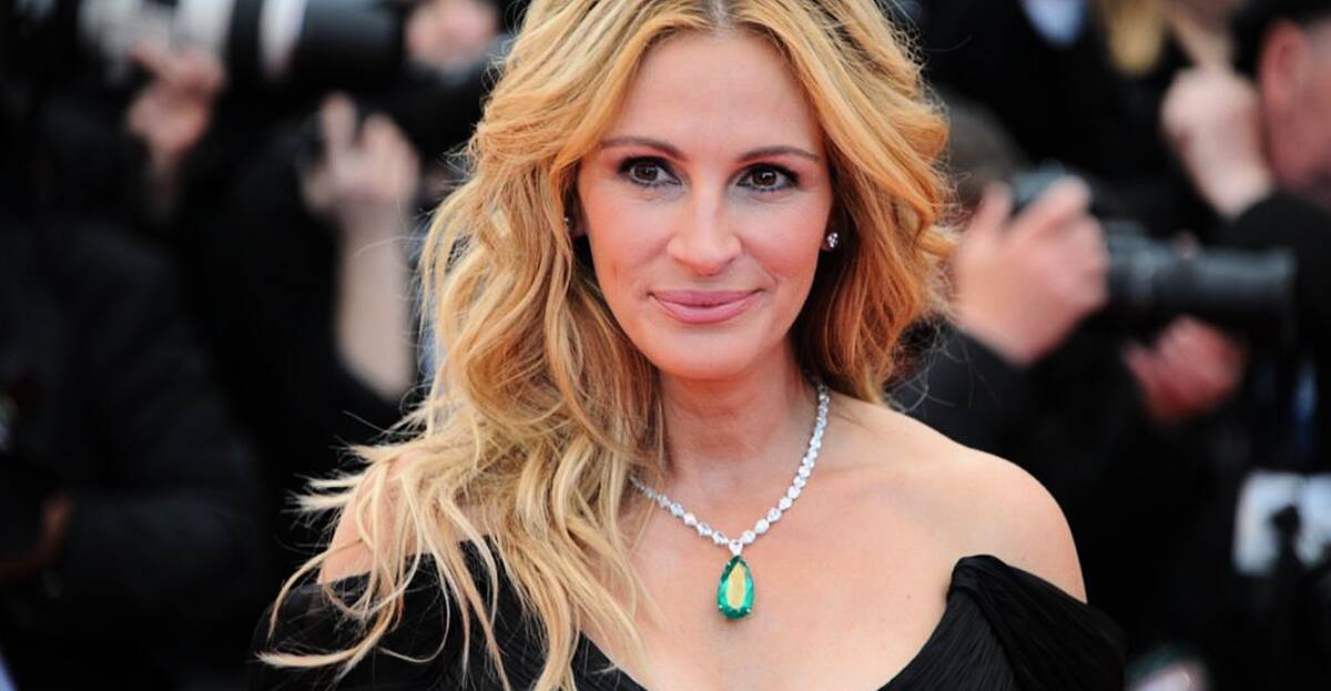 Julia Roberts Addresses Red Carpet Armpit Hair Photo | SPIN1038