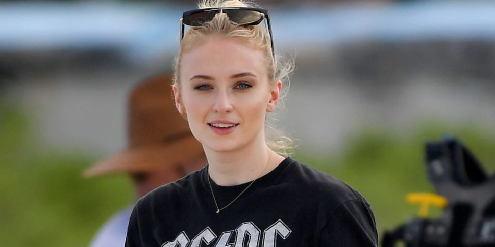 Sophie Turner Admits Kit Harri...