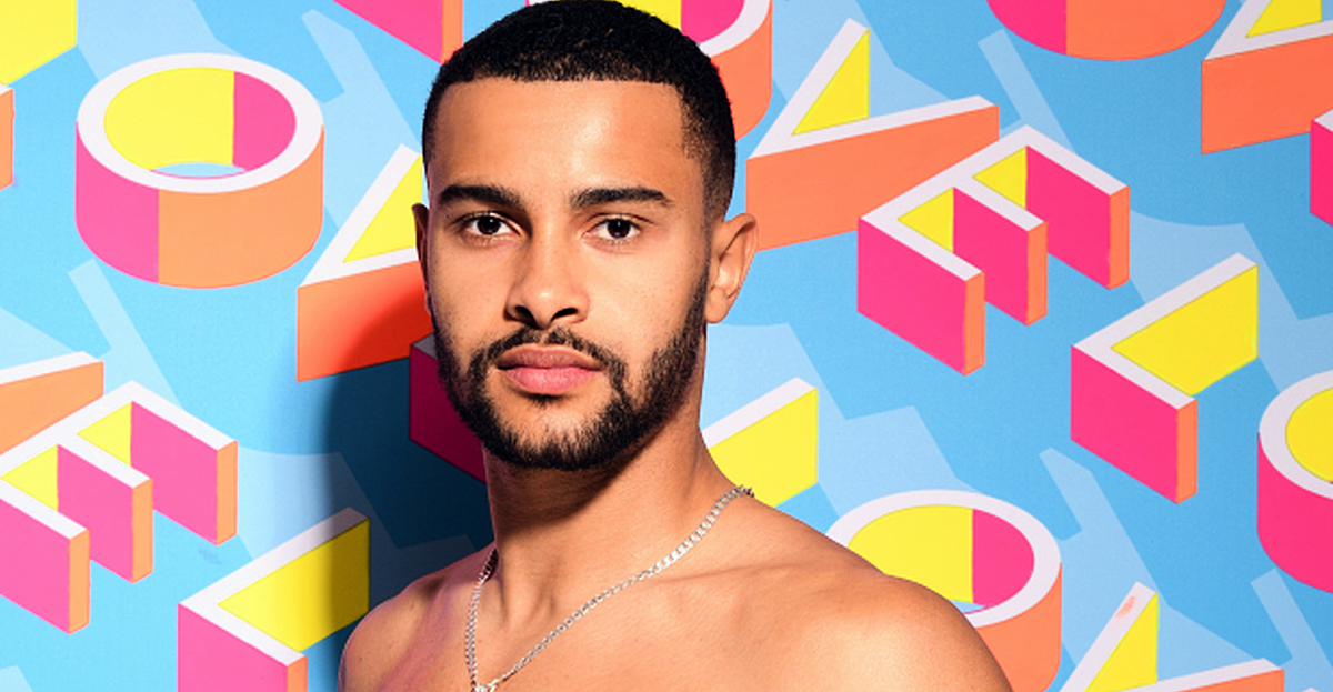 Love Island Fans Spot Tattoo On Dennon's Back That Looks Like Maura ...