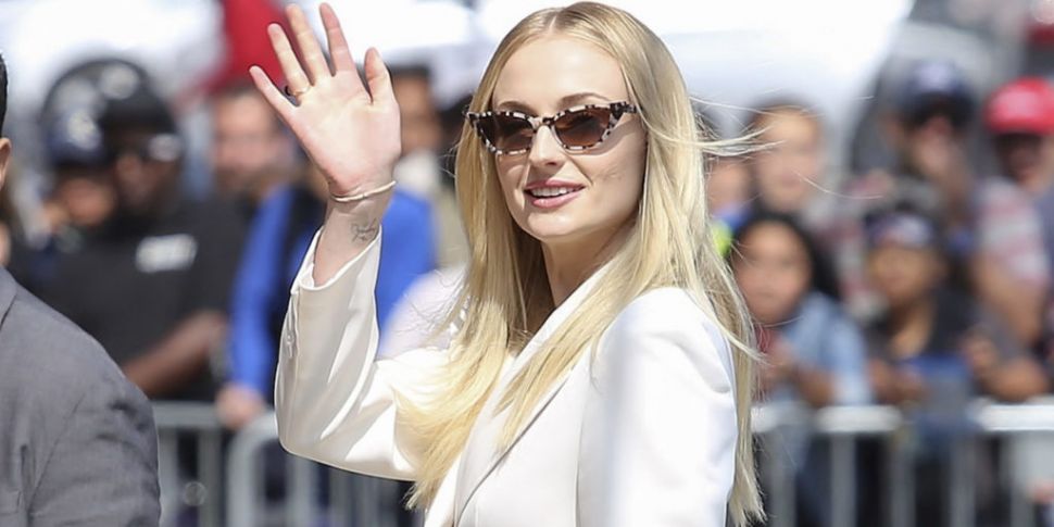 Sophie Turner Shares First Loo...