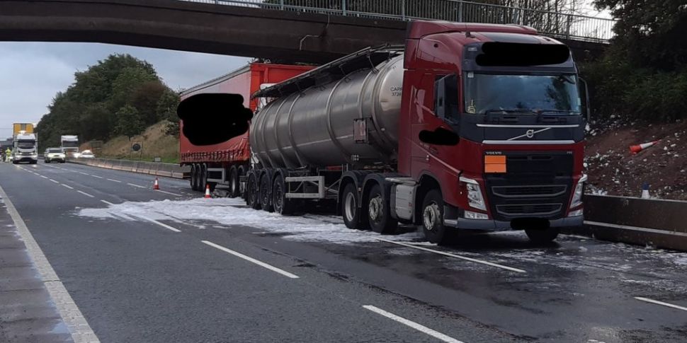Lorry Carrying 32,000 Litres O...