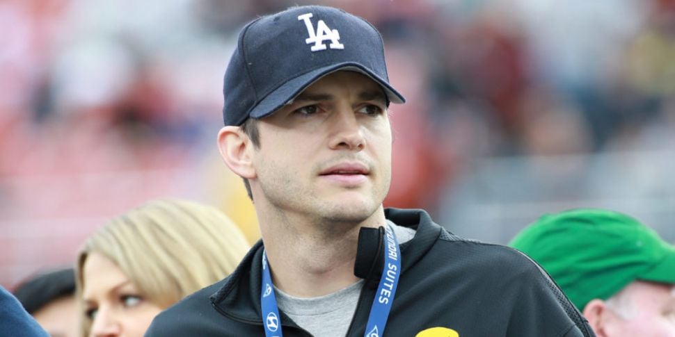 Ashton Kutcher tweets photo of himself wearing a Boston Red Sox baseball cap  as he pays tribute to bombing victims
