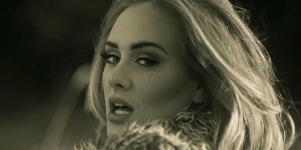 Adele Surprises Fans As She Re...