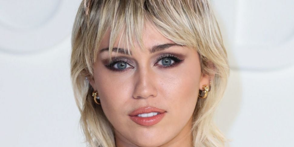 Miley Cyrus Talks 6 Months Sob...