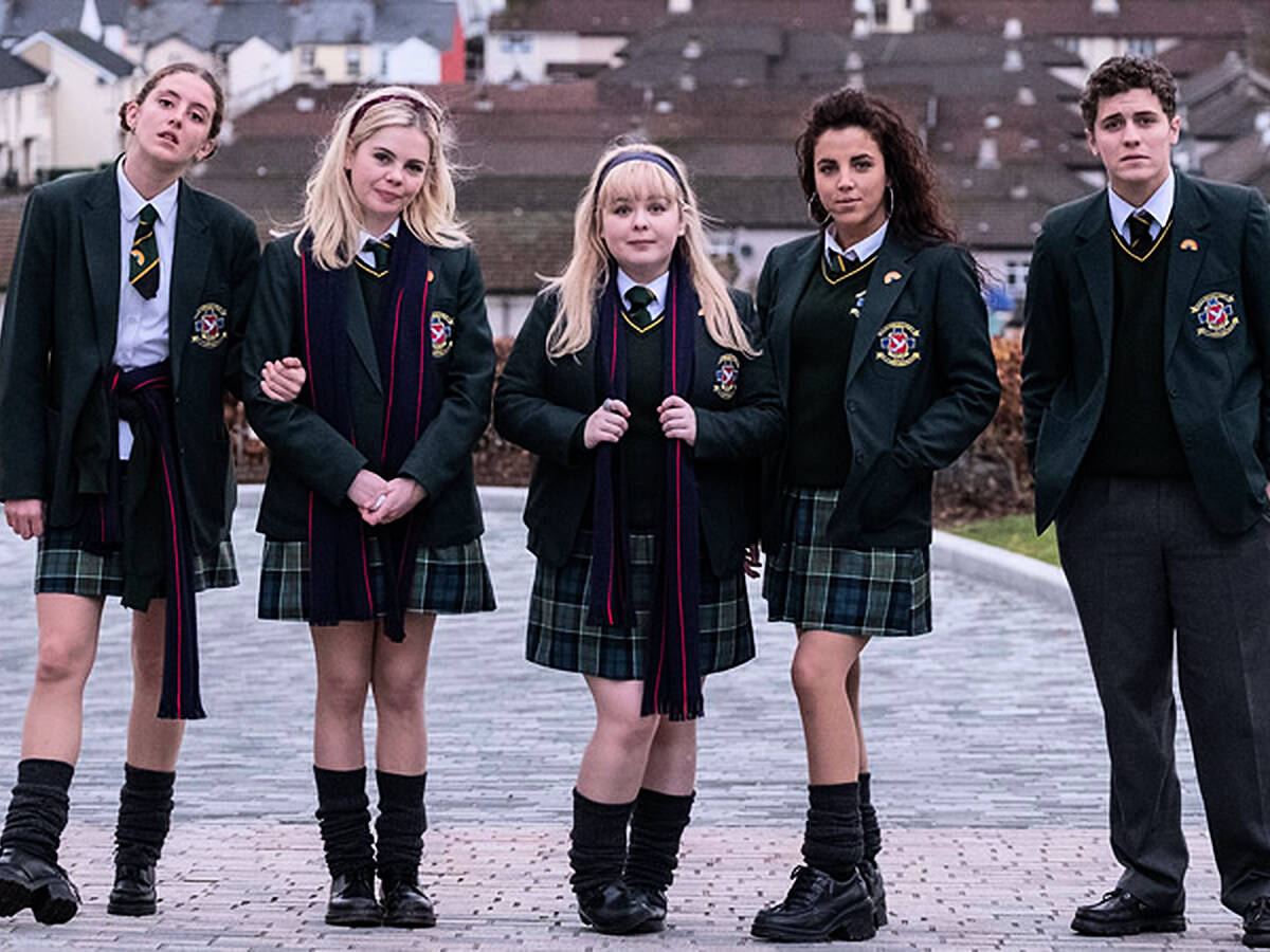 Derry girls sale netflix season 2