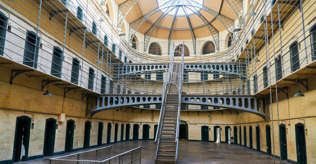 prison visit dublin