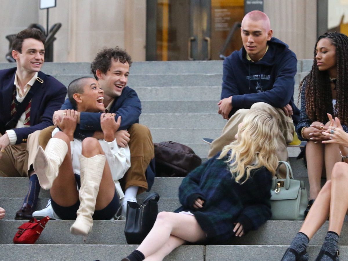 Look Hbo Release First Look Images Of The Gossip Girl Reboot Cast Spin1038